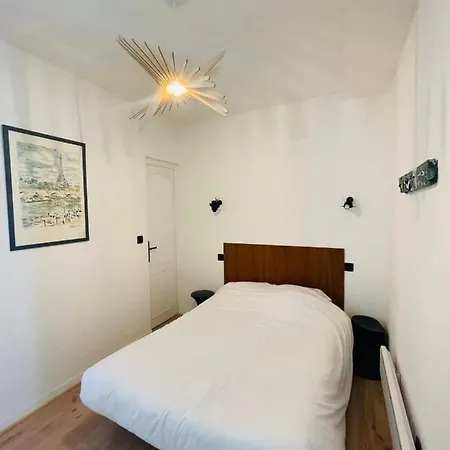 Corner Cocoon In The Center Of Apartman *